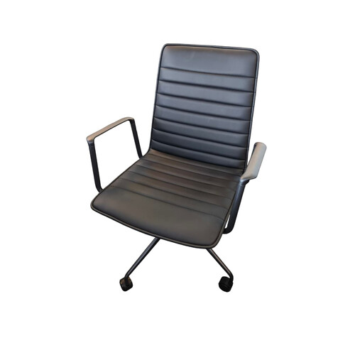 SS-B2483 MEDIUM BACK CHAIR, BLACK